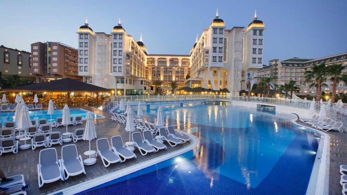 Отель Kirman Hotels Sidera Luxury & Spa 5* в Алании