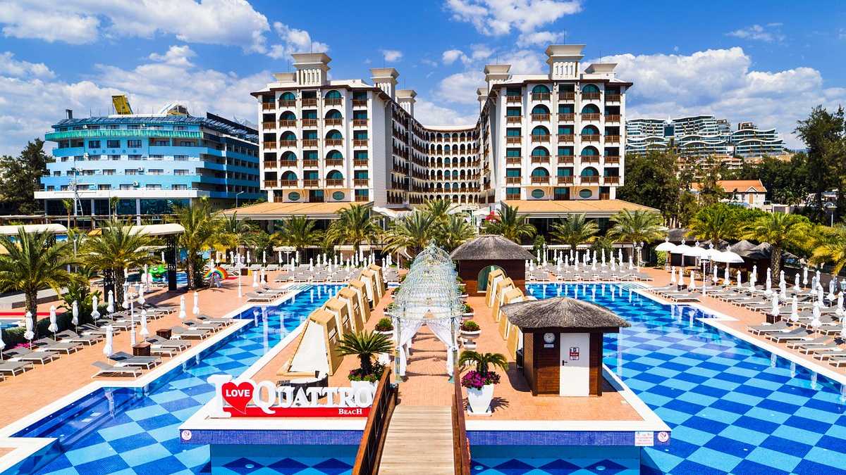 Отель Quattro Beach Spa & Resort 5* в Алании