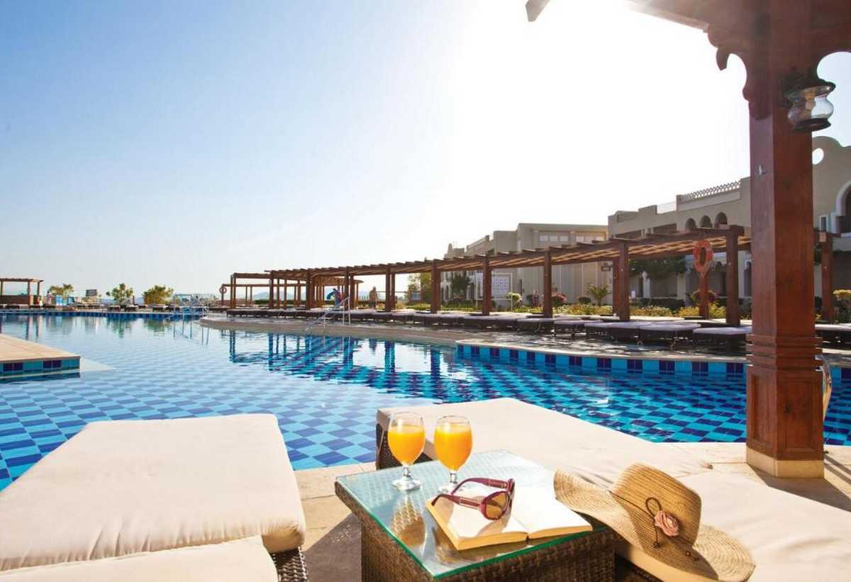 отель Sunrise Grand Select Arabian Beach Resort 5* в Шарм-эль-Шейх