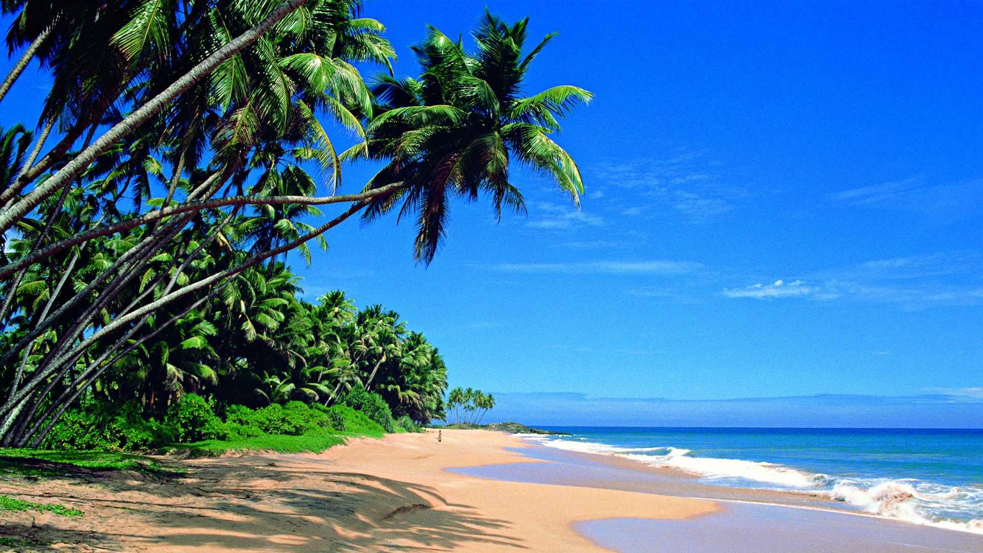 Шри Ланка со спокойным морем