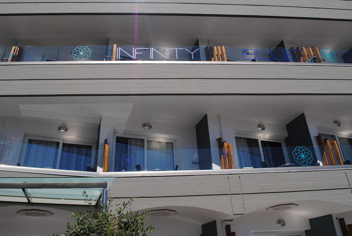 отель Infinity Blue Boutique Hotel 4* на Крите