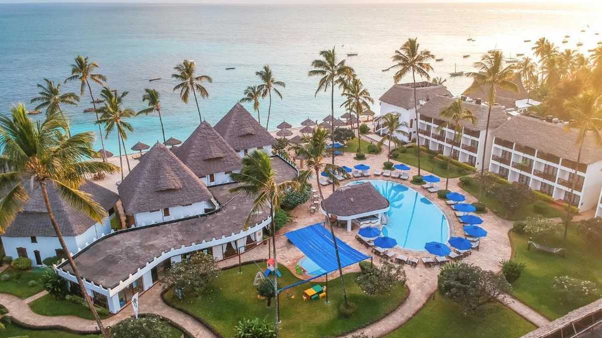 отель DoubleTree Resort by Hilton Zanzibar 5* на Занзибаре